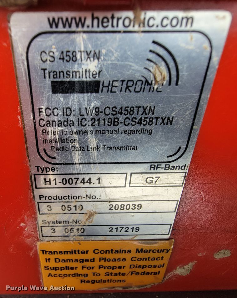 image for item KQ9119 2011 International 7400  digger derrick truck