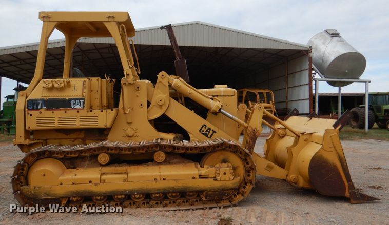 image for item KQ9658 1978 Caterpillar 977L  track loader