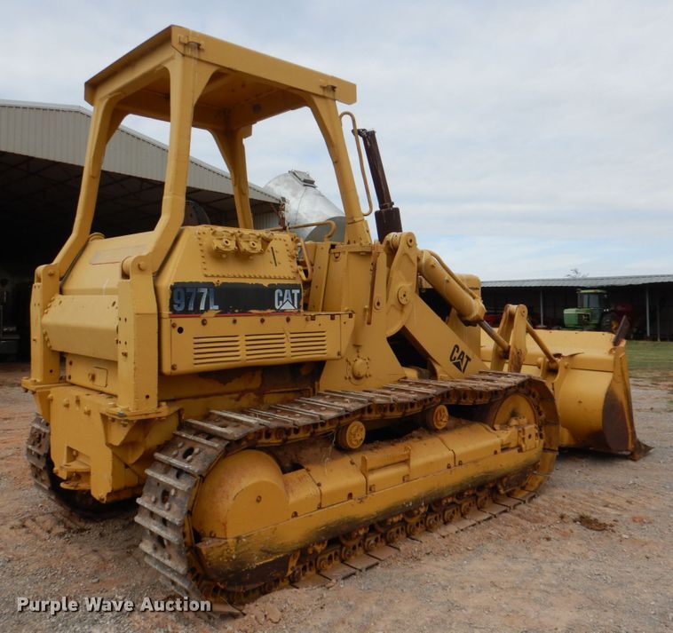 image for item KQ9658 1978 Caterpillar 977L  track loader