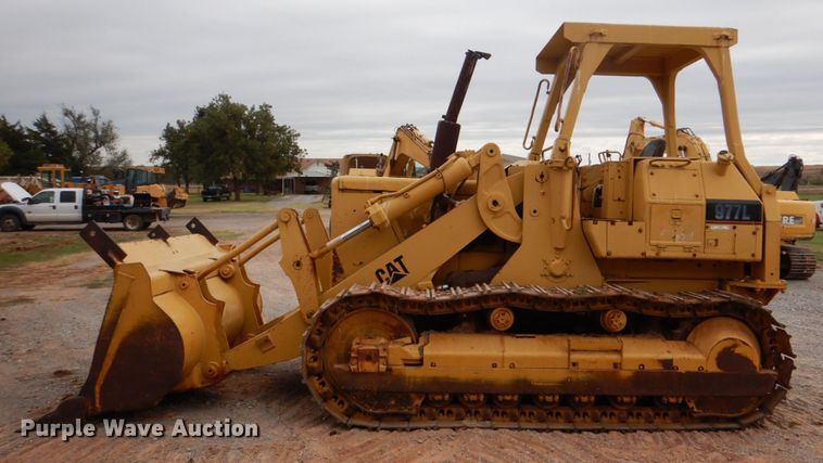 image for item KQ9658 1978 Caterpillar 977L  track loader