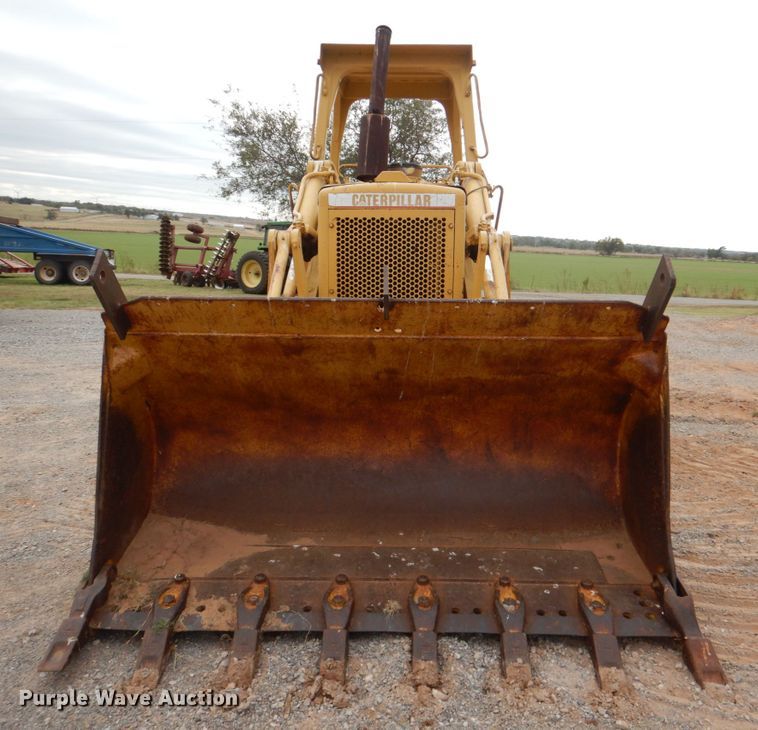 image for item KQ9658 1978 Caterpillar 977L  track loader