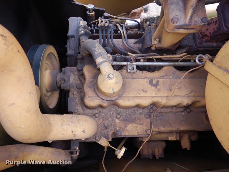 image for item KQ9658 1978 Caterpillar 977L  track loader