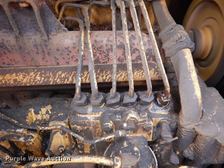 image for item KQ9658 1978 Caterpillar 977L  track loader