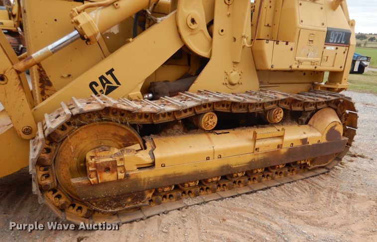 image for item KQ9658 1978 Caterpillar 977L  track loader