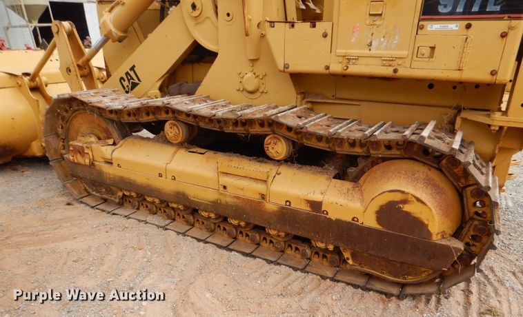image for item KQ9658 1978 Caterpillar 977L  track loader