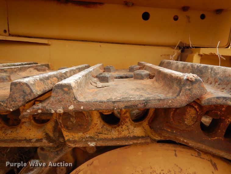 image for item KQ9658 1978 Caterpillar 977L  track loader