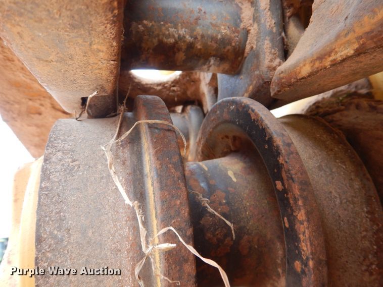 image for item KQ9658 1978 Caterpillar 977L  track loader