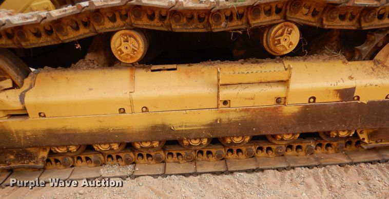 image for item KQ9658 1978 Caterpillar 977L  track loader