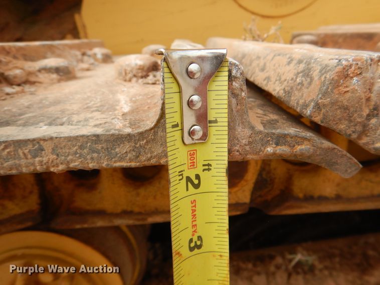 image for item KQ9658 1978 Caterpillar 977L  track loader