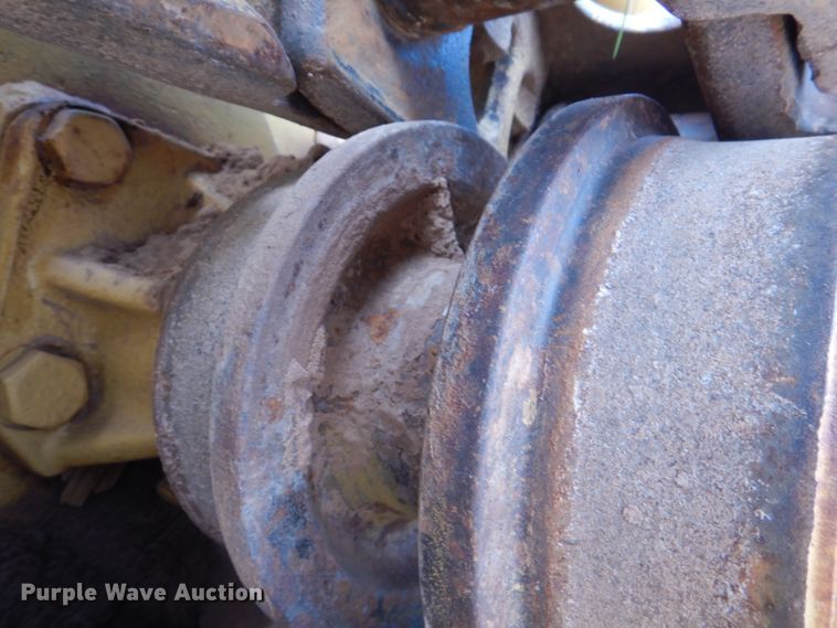 image for item KQ9658 1978 Caterpillar 977L  track loader