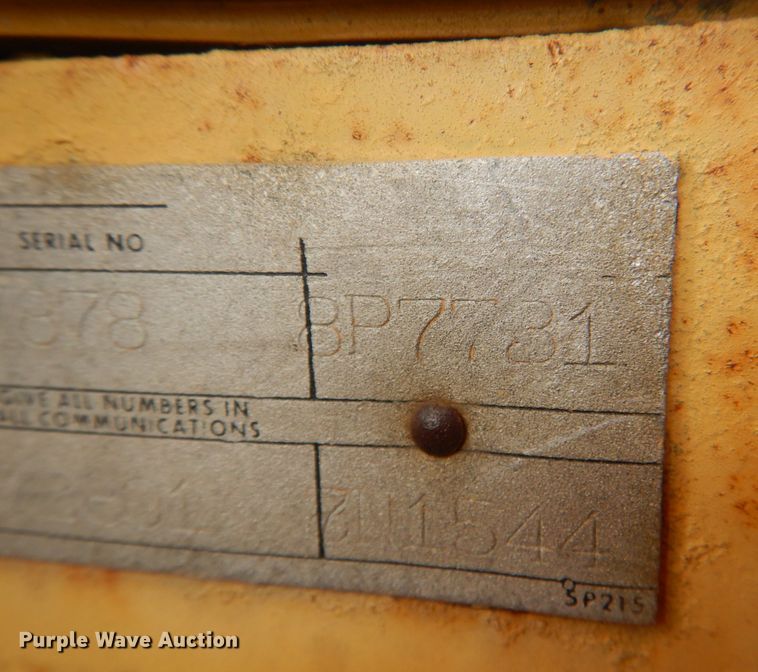 image for item KQ9658 1978 Caterpillar 977L  track loader