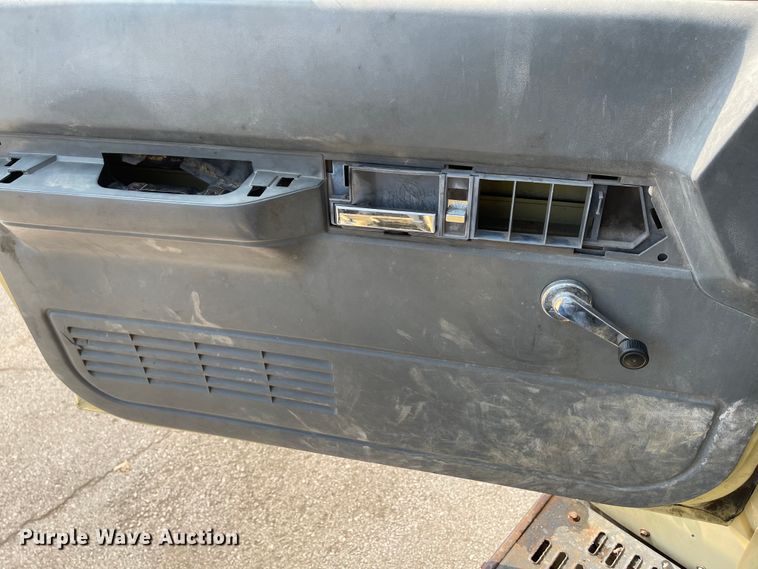 image for item KU9253 1991 Chevrolet Kodiak  crane truck