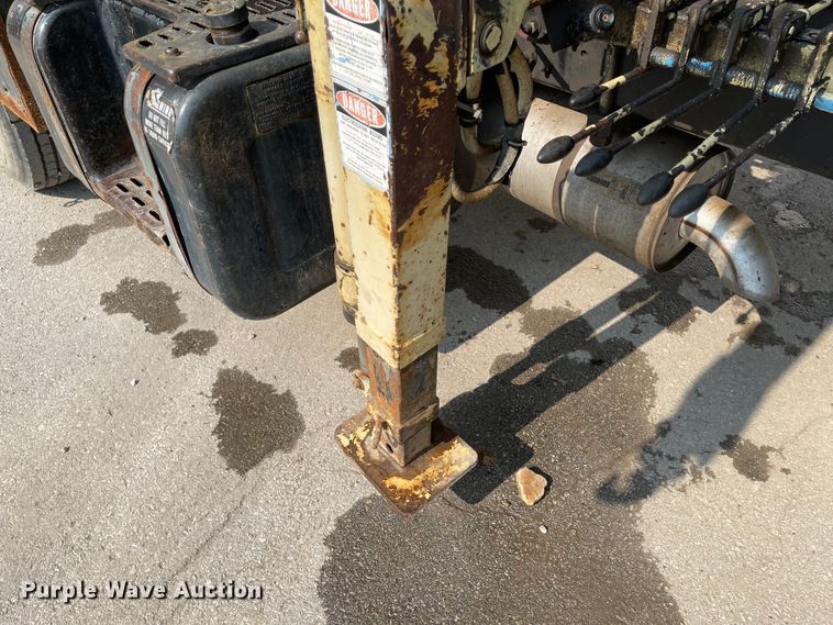 image for item KU9253 1991 Chevrolet Kodiak  crane truck