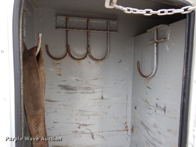 image for item KY9554 2001 International 4900  pressure digger truck