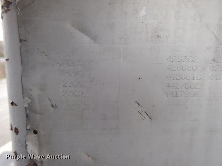 image for item KY9554 2001 International 4900  pressure digger truck