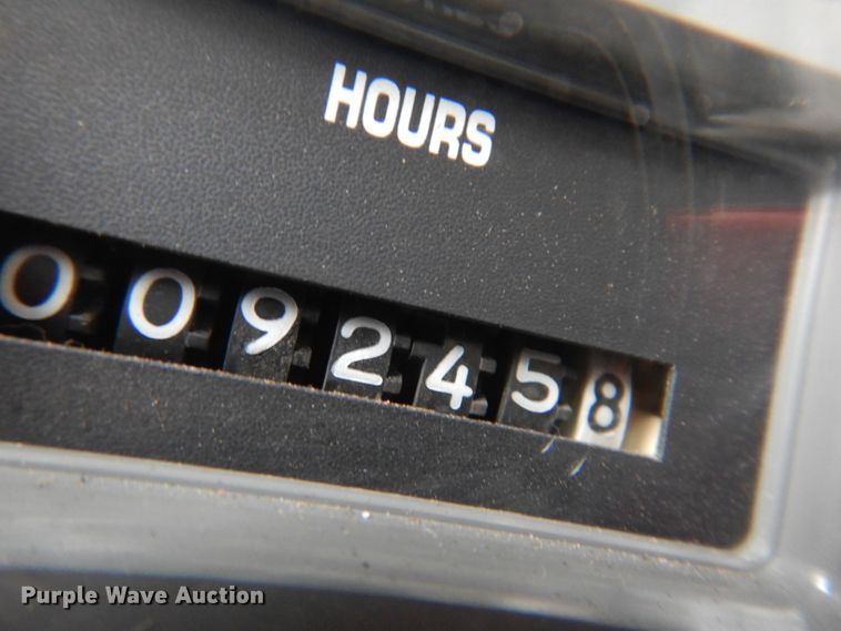 image for item KY9554 2001 International 4900  pressure digger truck