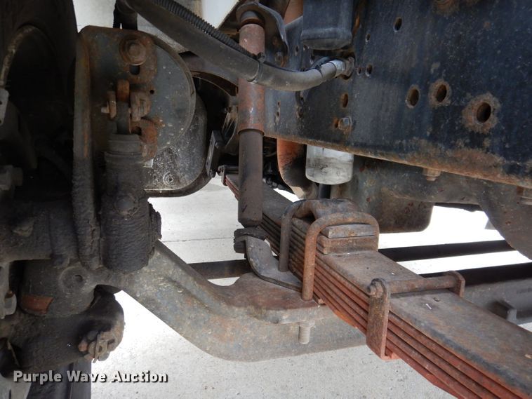 image for item KY9554 2001 International 4900  pressure digger truck