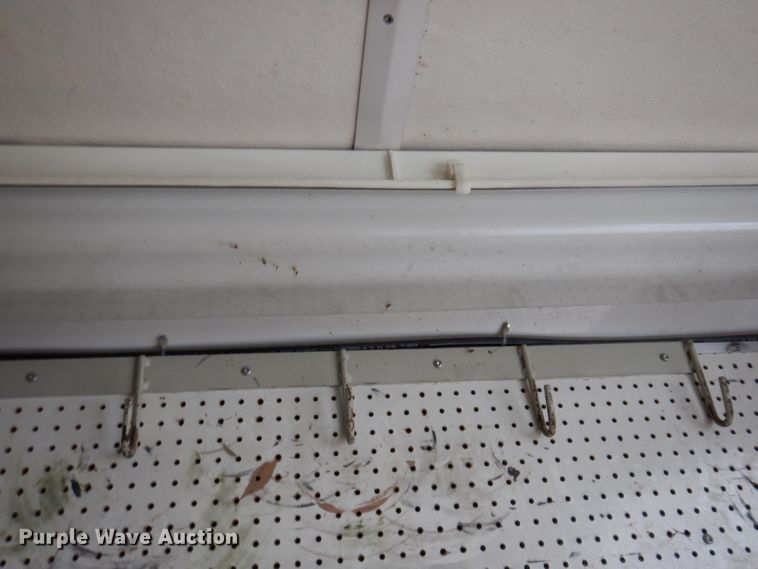 image for item KY9555 2003 Ford E550 Super Duty  box truck