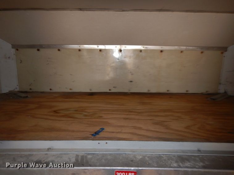 image for item KY9555 2003 Ford E550 Super Duty  box truck