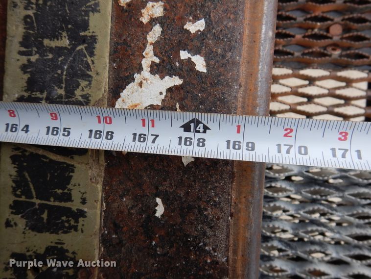 image for item KY9555 2003 Ford E550 Super Duty  box truck