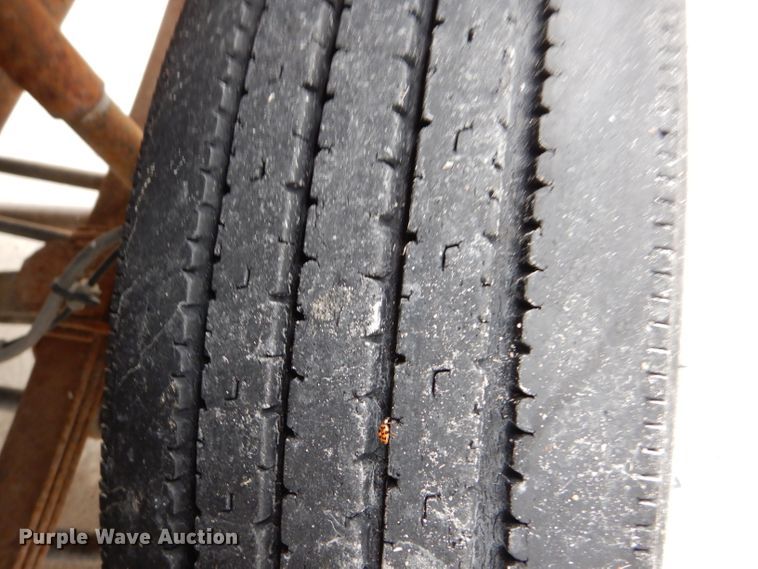 image for item KY9555 2003 Ford E550 Super Duty  box truck