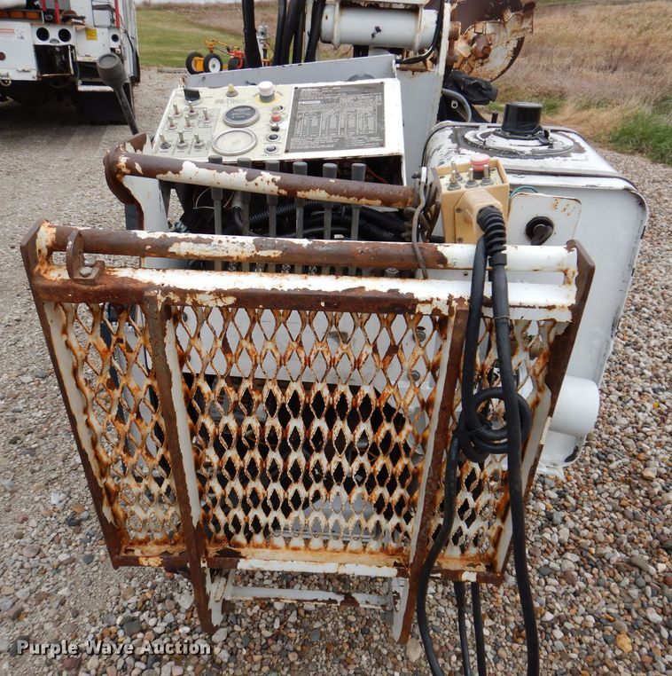 image for item KY9556 Altec DB35  mini digger derrick