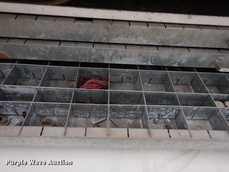 image for item KY9557 2004 Ford F550 Super Duty  bucket truck