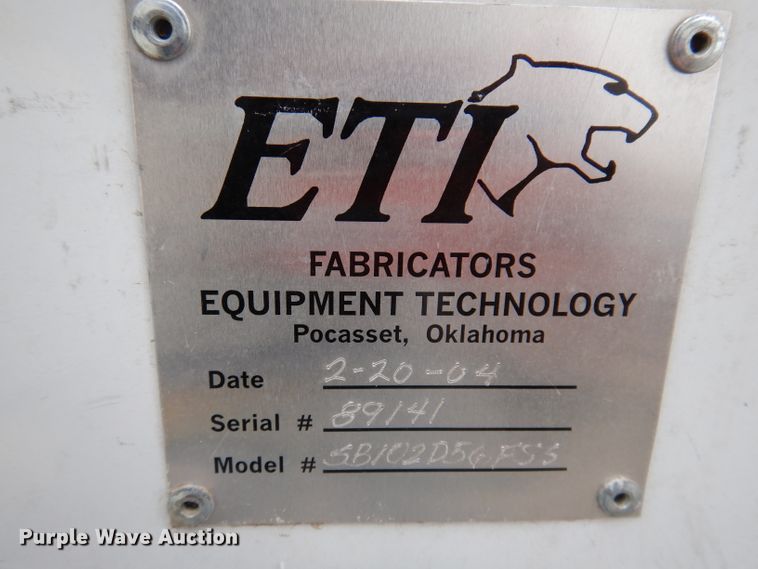 image for item KY9557 2004 Ford F550 Super Duty  bucket truck