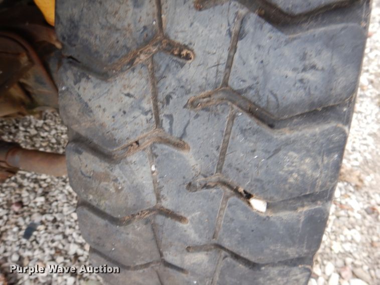 image for item KY9557 2004 Ford F550 Super Duty  bucket truck