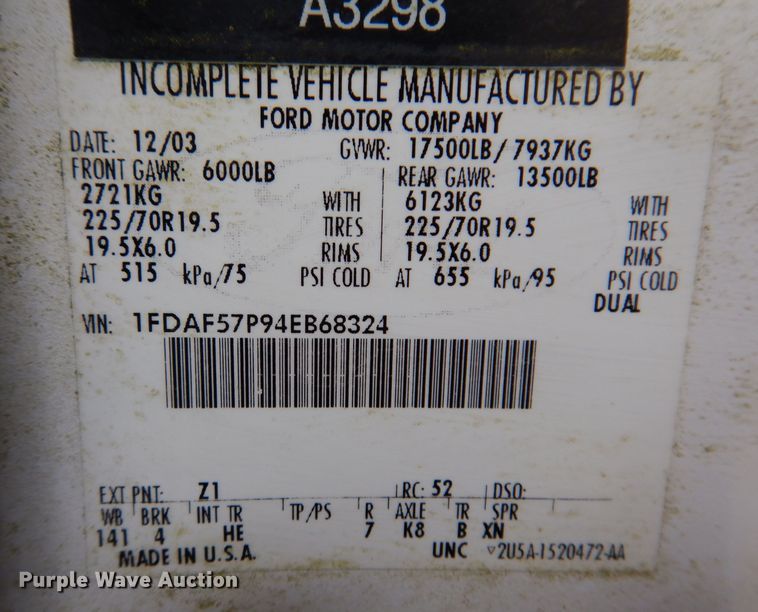 image for item KY9557 2004 Ford F550 Super Duty  bucket truck