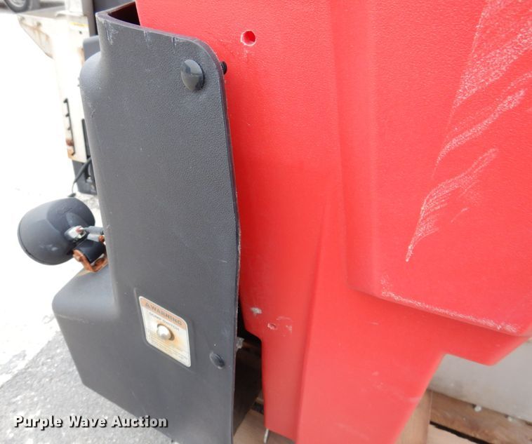 image for item KY9578 Boss VBX 9000 spreader