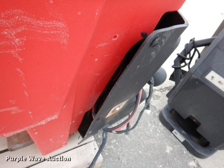 image for item KY9578 Boss VBX 9000 spreader