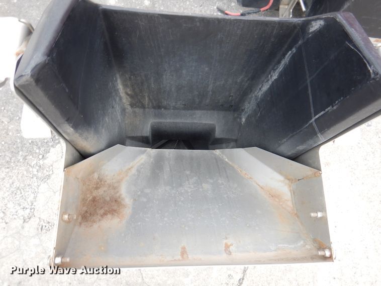 image for item KY9578 Boss VBX 9000 spreader