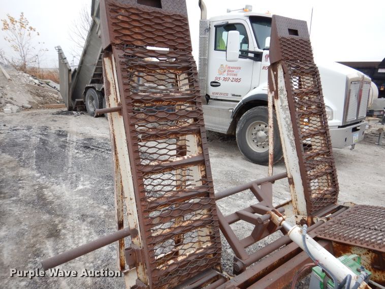 image for item KY9580 1998 Cronkhite 6400A  equipment trailer