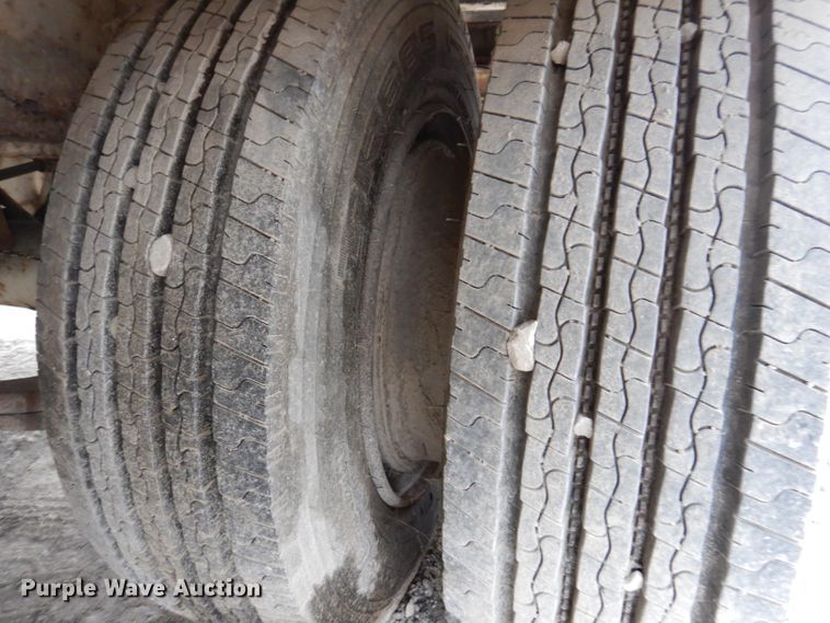 image for item KY9580 1998 Cronkhite 6400A  equipment trailer