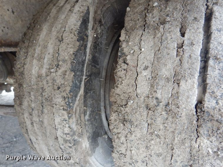 image for item KY9580 1998 Cronkhite 6400A  equipment trailer