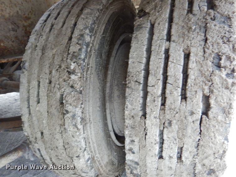 image for item KY9580 1998 Cronkhite 6400A  equipment trailer