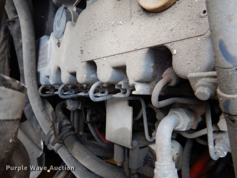 image for item KY9581 2004 Gehl 5640  skid steer loader