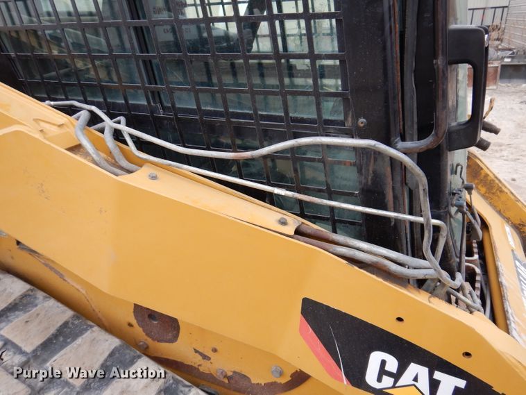 image for item KY9582 2012 Caterpillar 259B3  tracked skid steer loader