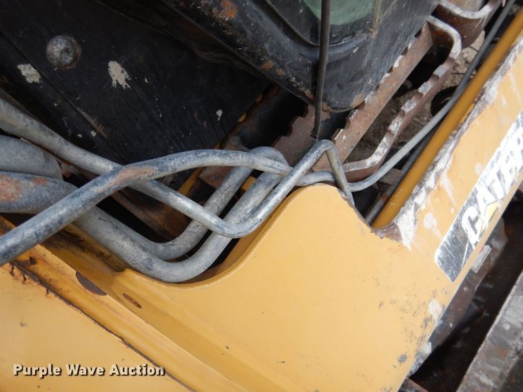 image for item KY9582 2012 Caterpillar 259B3  tracked skid steer loader