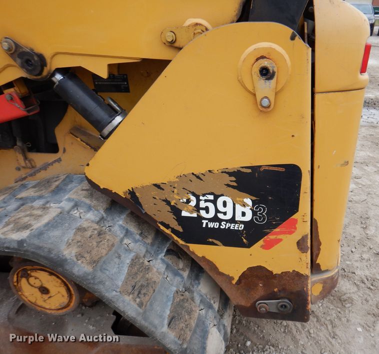 image for item KY9582 2012 Caterpillar 259B3  tracked skid steer loader