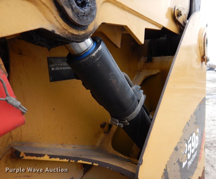 image for item KY9582 2012 Caterpillar 259B3  tracked skid steer loader