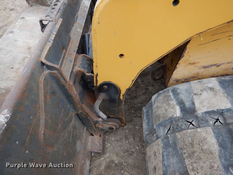 image for item KY9582 2012 Caterpillar 259B3  tracked skid steer loader