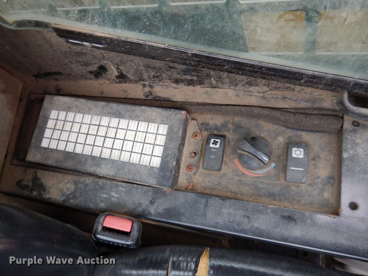 image for item KY9582 2012 Caterpillar 259B3  tracked skid steer loader