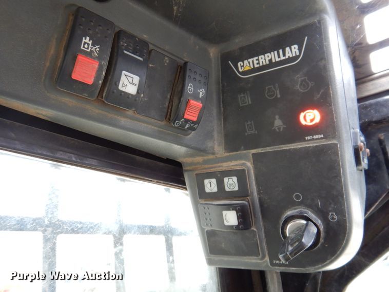 image for item KY9582 2012 Caterpillar 259B3  tracked skid steer loader