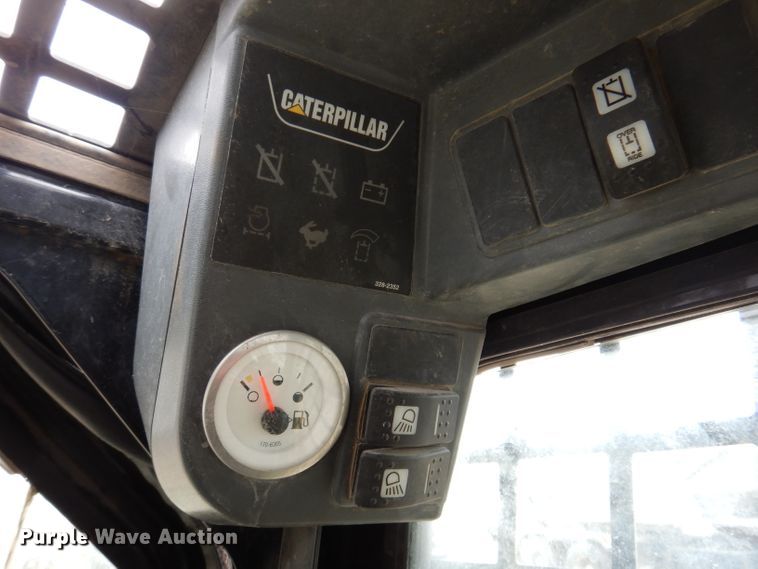 image for item KY9582 2012 Caterpillar 259B3  tracked skid steer loader