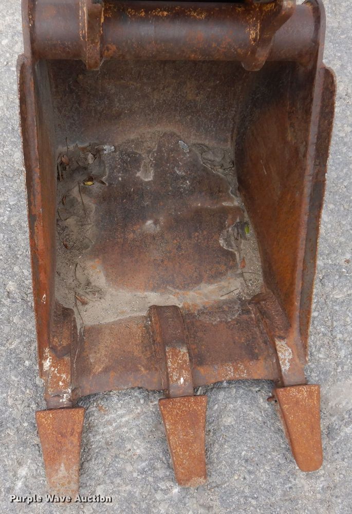 image for item KY9647 2000 John Deere 35ZTS  mini excavator