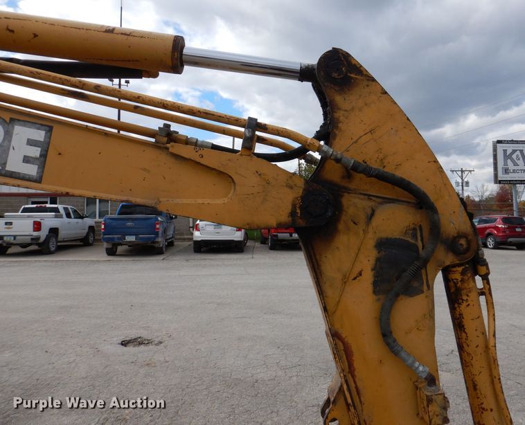 image for item KY9647 2000 John Deere 35ZTS  mini excavator