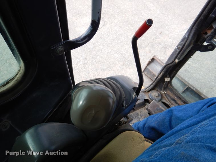 image for item KY9647 2000 John Deere 35ZTS  mini excavator