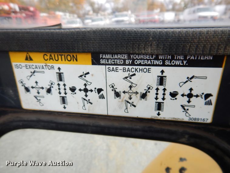 image for item KY9647 2000 John Deere 35ZTS  mini excavator